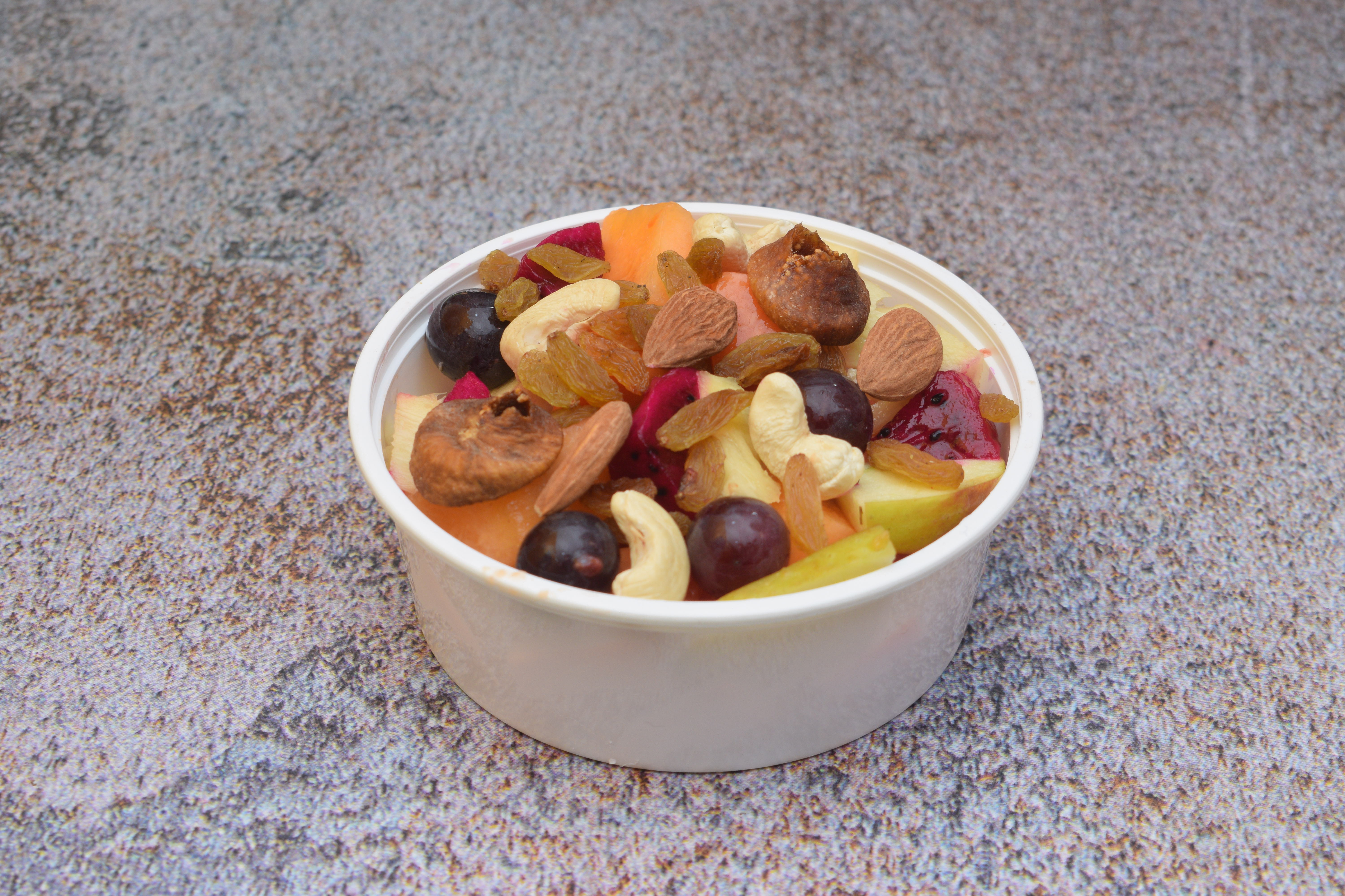 NUTRITIOUS DRY & FRESH MIXED FRUIT BOWL 500 ML.jpg